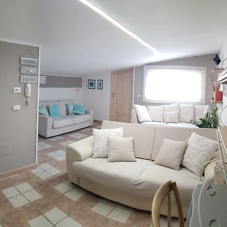 Appartamento Mansardato Anda&Torra Castelsardo Exterior photo