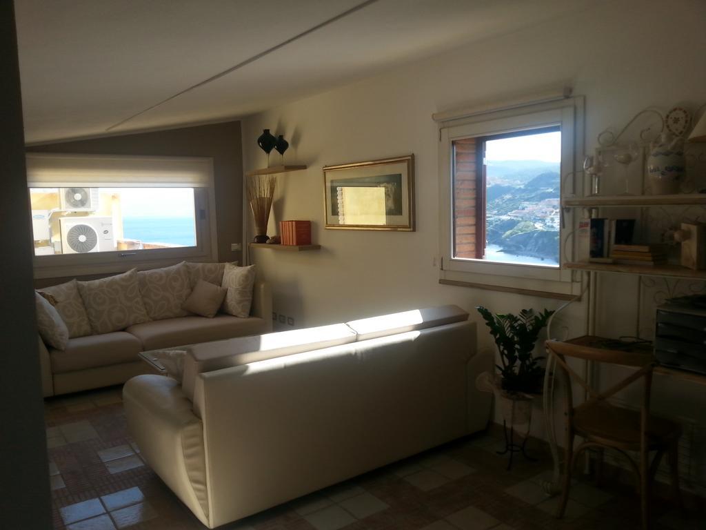 Mansardato Anda&torra Apartment